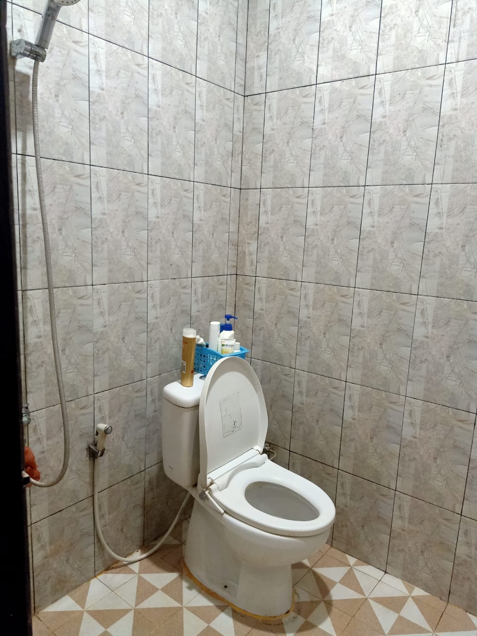DiSewakan Rumah Fully Furnished di Tropikana Residence Jababeka Cikarang